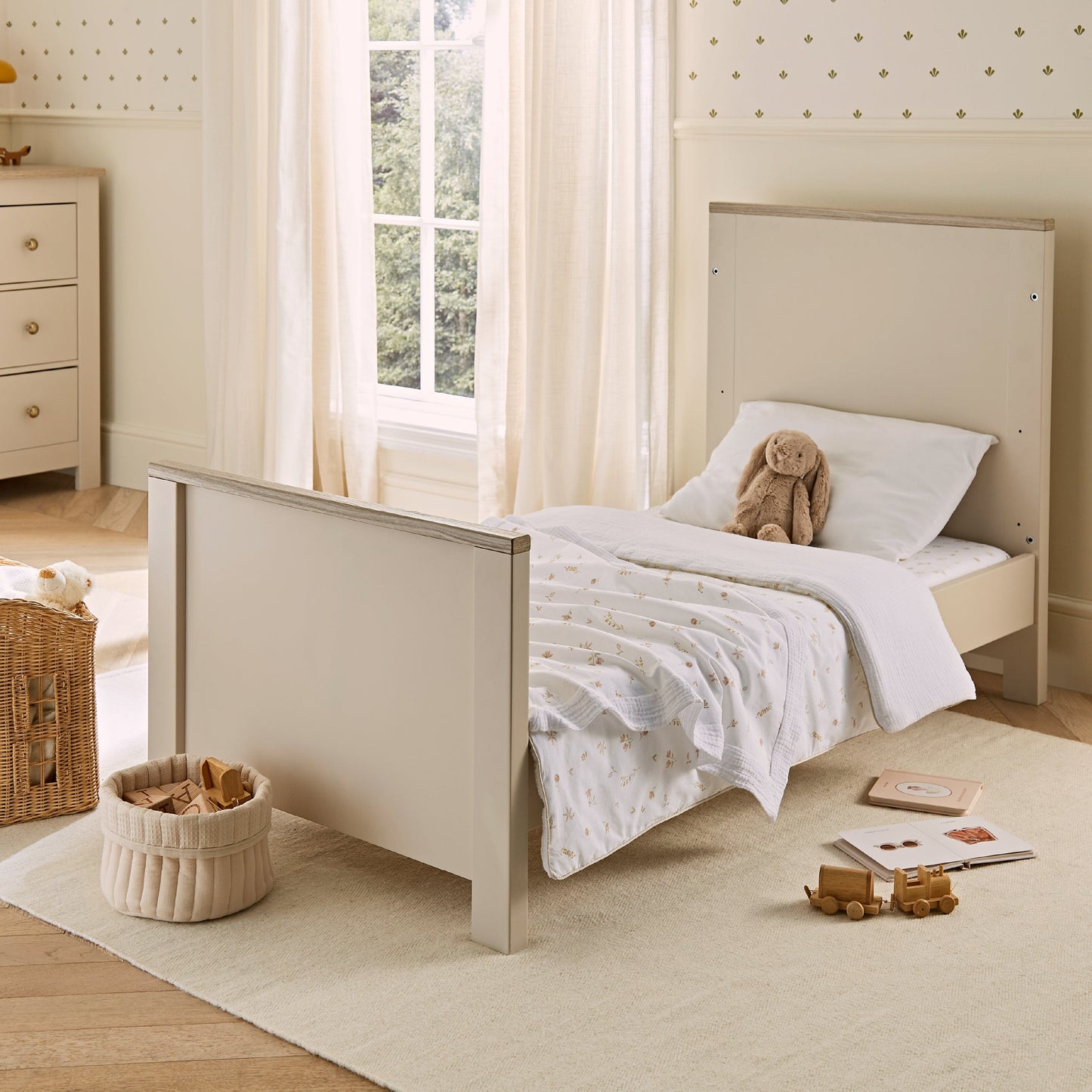 Luna Cot Bed
