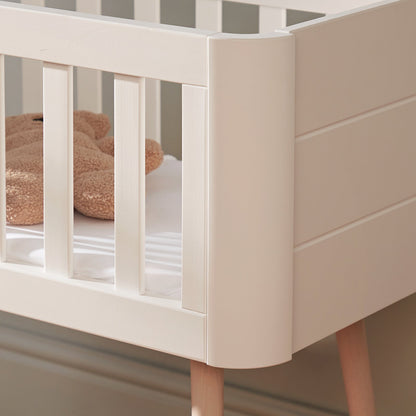 Troll Retro Crib - White/Natural