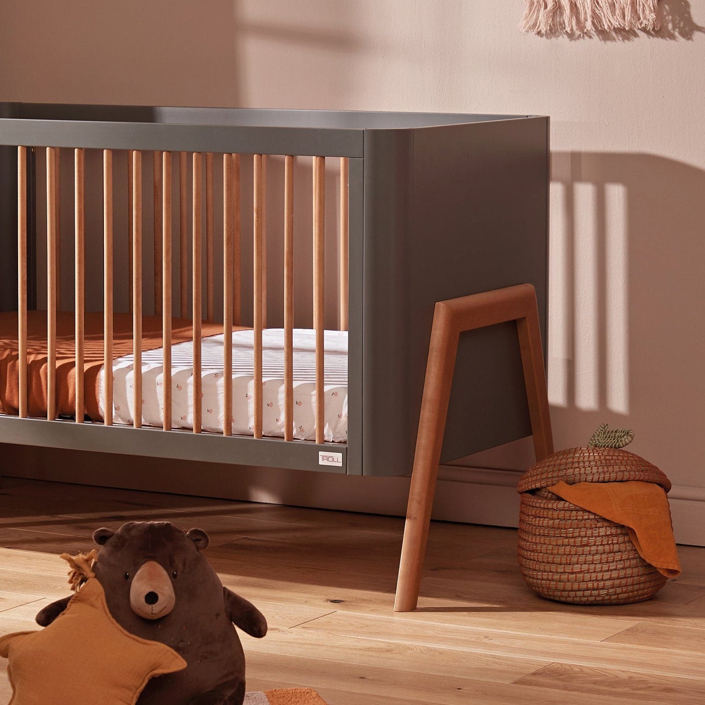 Troll Torsten Cot - Grey/Teak